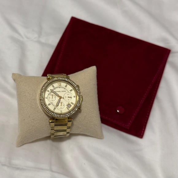 Authentic Michael Kors Gold Watch - Picture 1 of 4